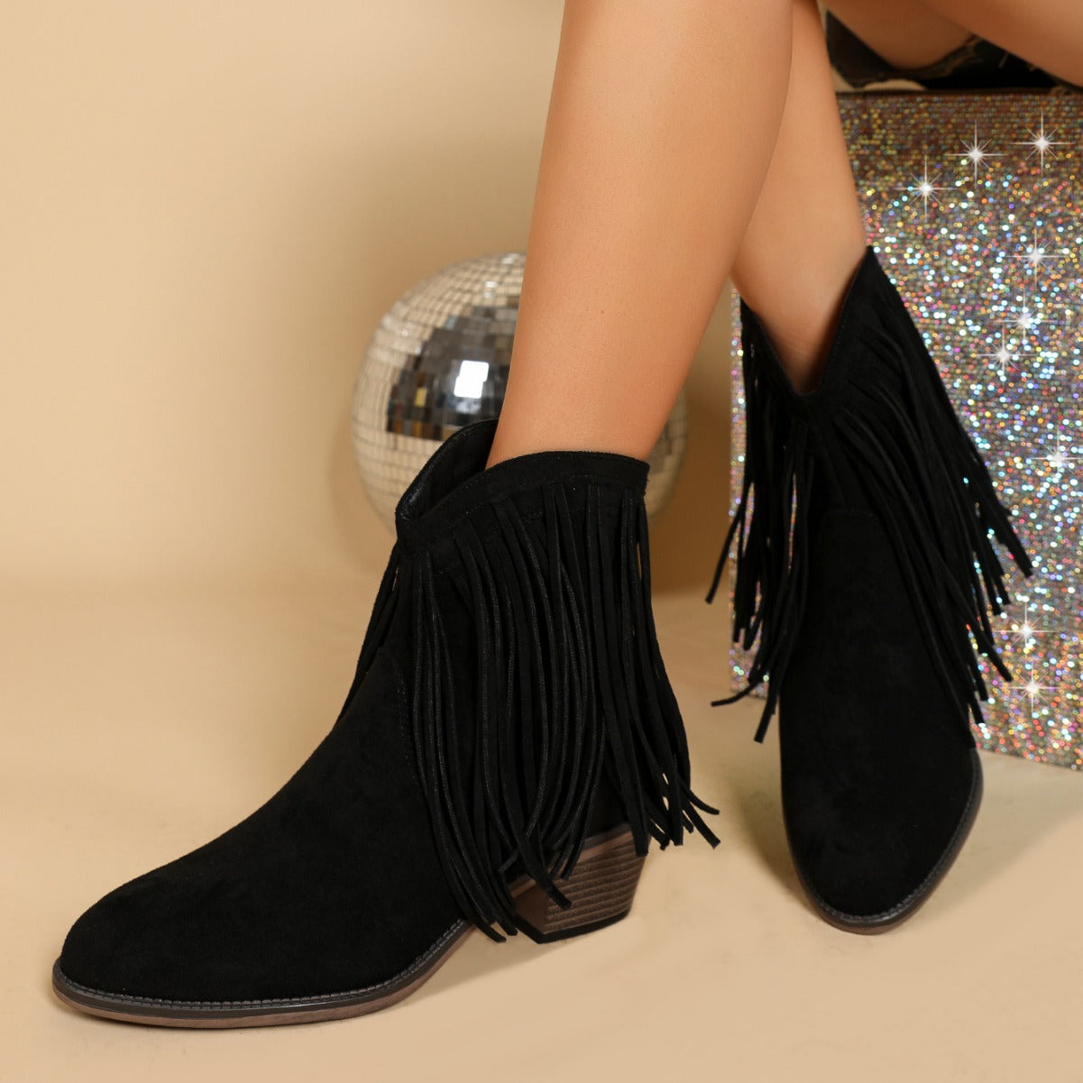 Women's Retro Pointed-toe Frosted Tassel Chunky Heel Martin Boots - Image 4