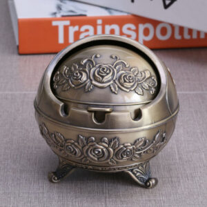Personalized Home Living Room Metal Large Spherical Ashtray Creative Flip